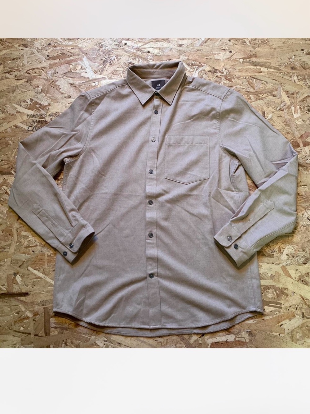 H&M Men's Button-Down Shirt in Light Taupe